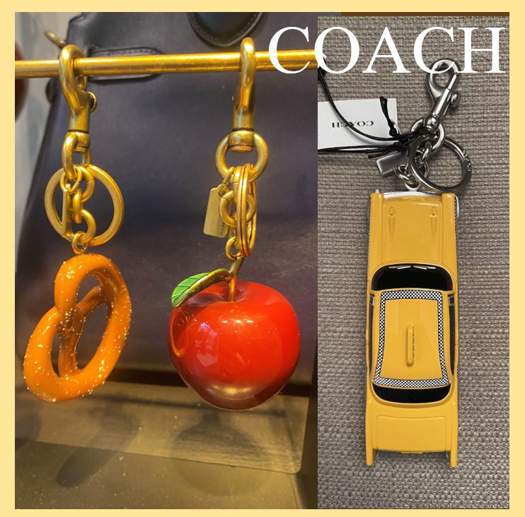 COACH】ドッグリーシュクリップ付き スモール バッグチャーム (Coach
