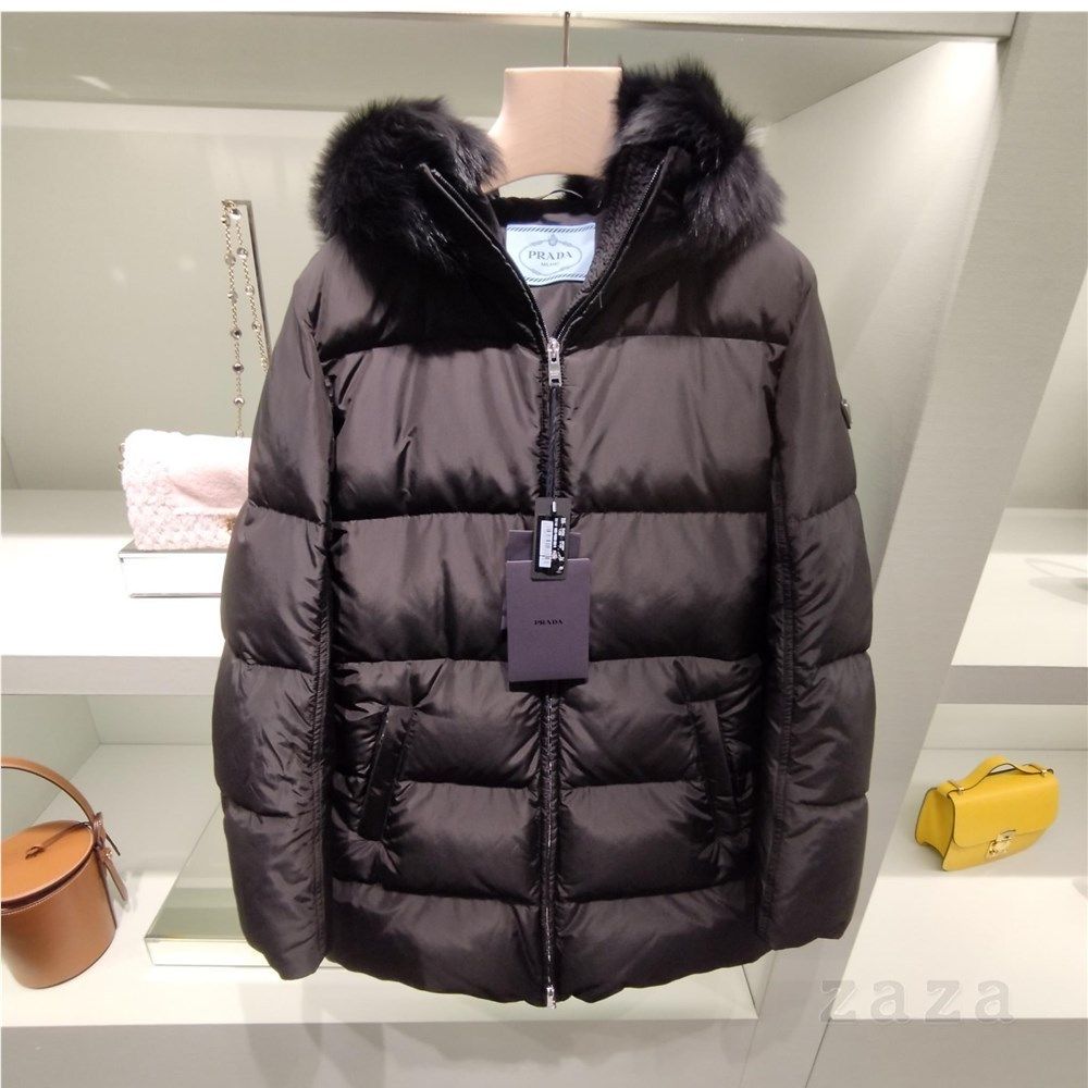 送料込み】セール☆PRADA☆29E117 (PRADA/ダウンジャケット・コート