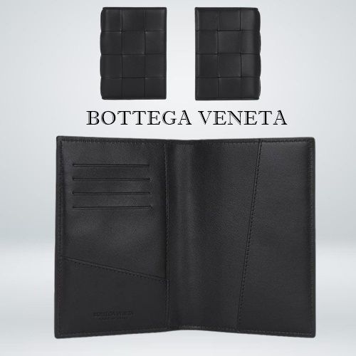 BOTTEGA VENETA ボッテガヴェネタ カセット パスポートケース (BOTTEGA