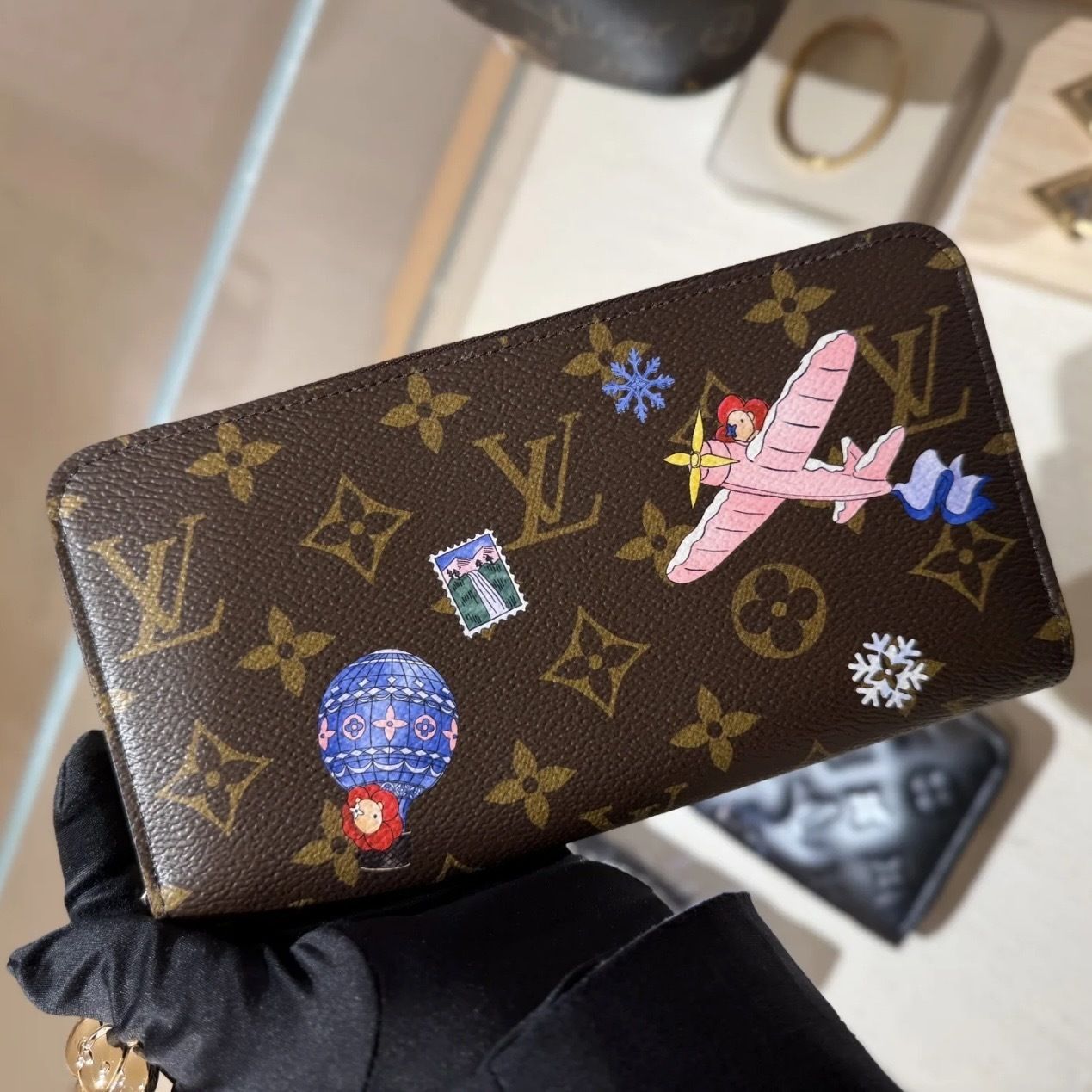 ルイヴィトン】ジッピー・ウォレット ヴィヴィエンヌ 長財布 (Louis