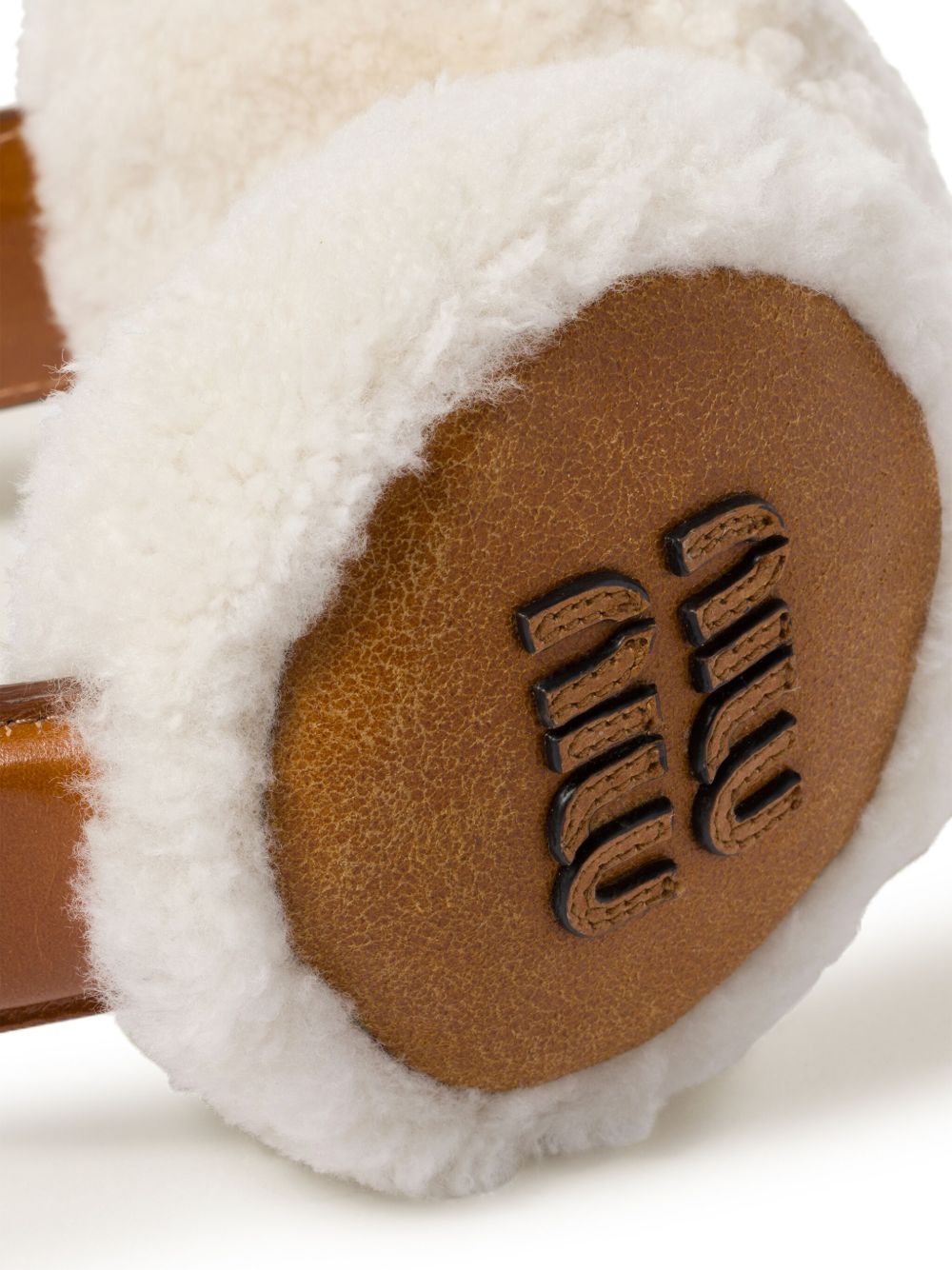 Miu Miu シアリングトリム イヤーマフ | ブラウン | FARFETCH JP