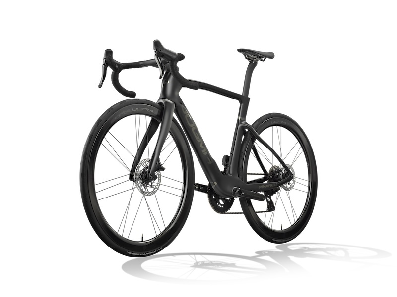 ピナレロがスーパーレコード・ワイヤレス13搭載のニュードグマ Fを発売