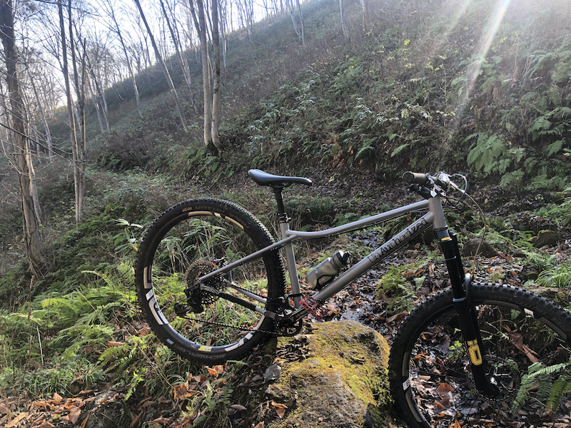 最新ハードテールMTB「Un Authorized 33rpm Enduro」数量限定発売