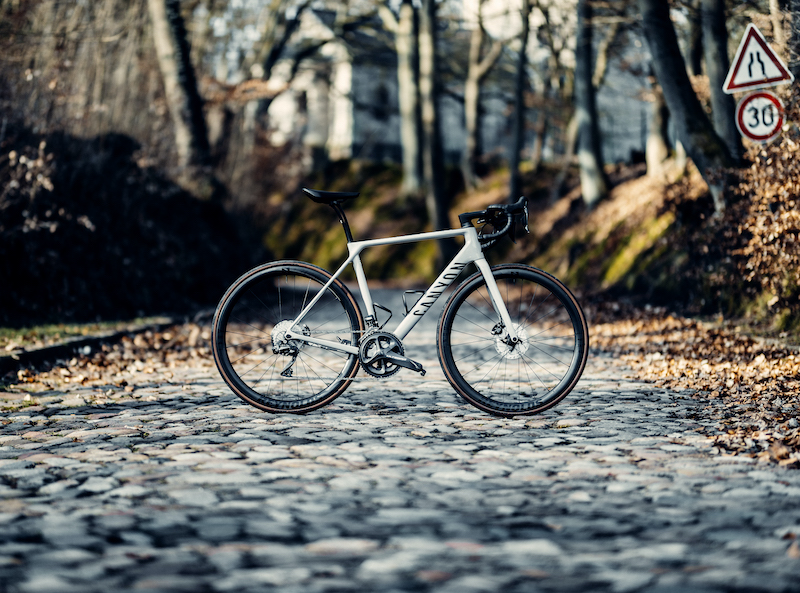 キャニオンのエンデュランスロードバイク「エンデュレース」2021.5