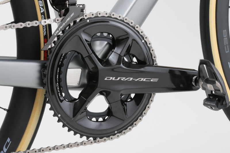 シマノ・FC-R9200 価格／6万1320円 ギヤ構成／54-40T、52-36T、50-34