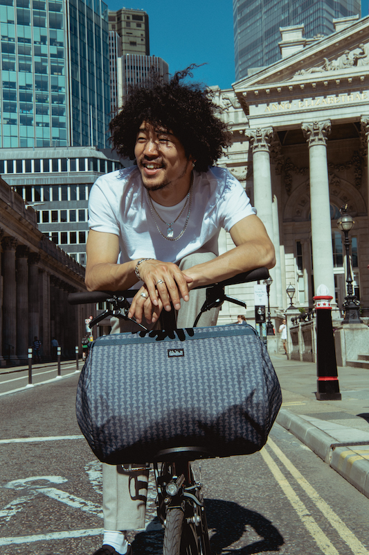 ブロンプトン×リバティ コラボバッグ 第3弾が登場｜サイクルスポーツ