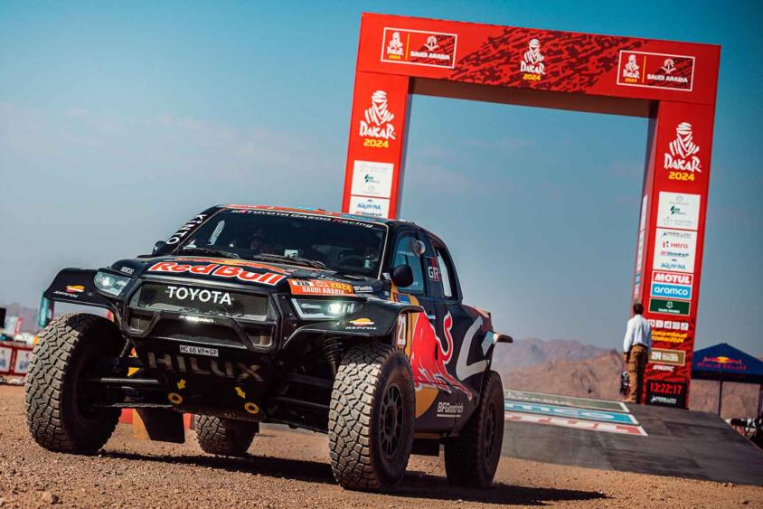 世界一過酷な「ダカールラリー」ってなに？ 日本人も日本のメーカーも