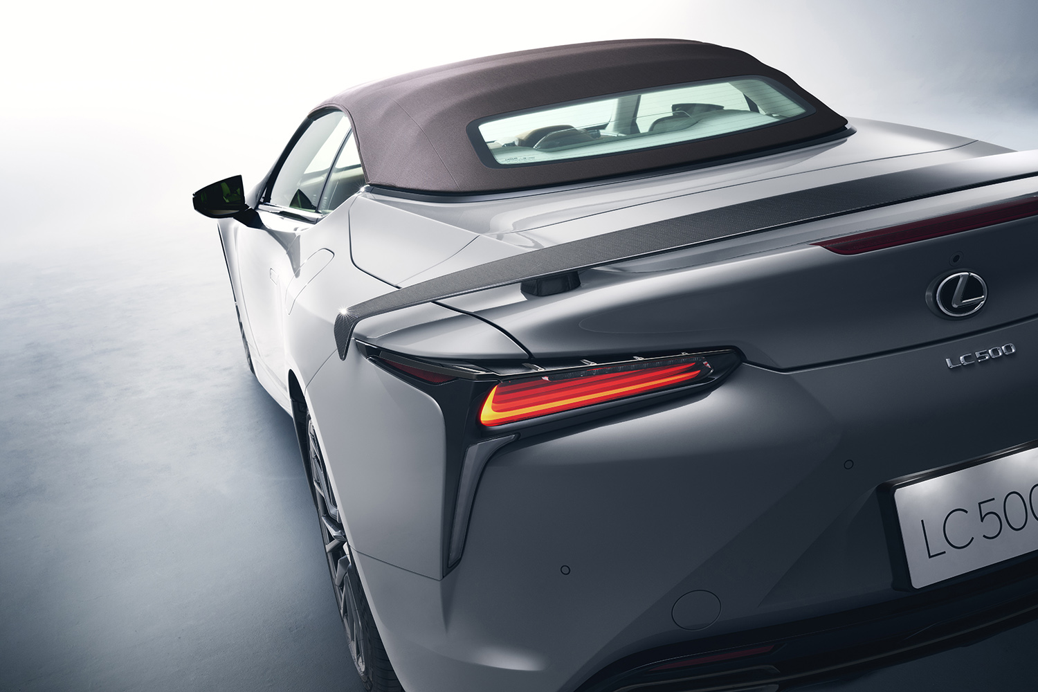 レクサスLC一部改良！ 限定車「PINNACLE」はLC500クーペ