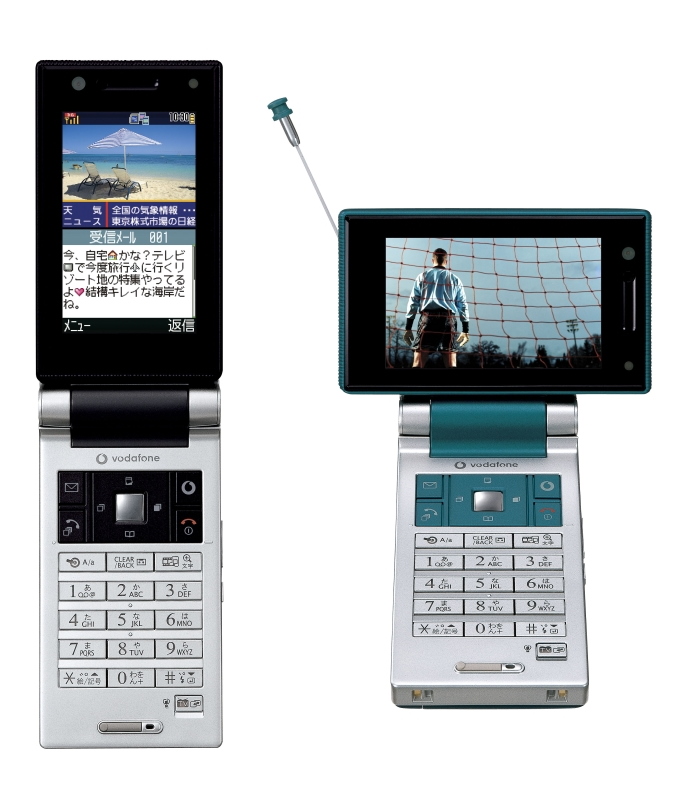 カオスなソフトバンク、歴史を感じるドコモ 思い出の3G名機 | 日経