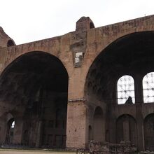 マクセンティウスのバシリカ クチコミ・アクセス・営業時間｜ローマ