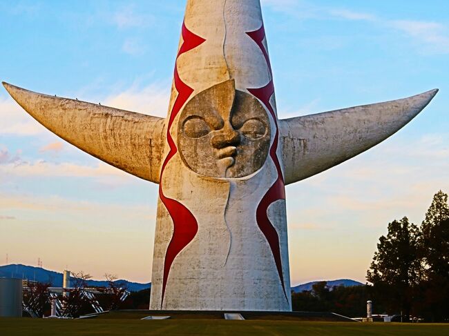 大阪-3 太陽の塔 （現在‐過去‐未来）生命の樹 ☆復活再生‐内部公開