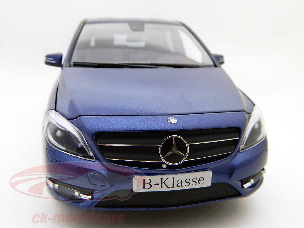 Norev 1:18 メルセデス·ベンツ Bクラス W246 ブルー メタリック B6 696
