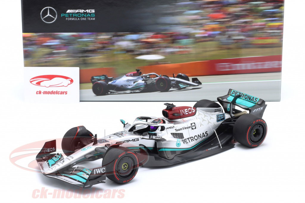 Minichamps 1:18 George Russell Mercedes-AMG F1 W13 #63 方式 1 2022