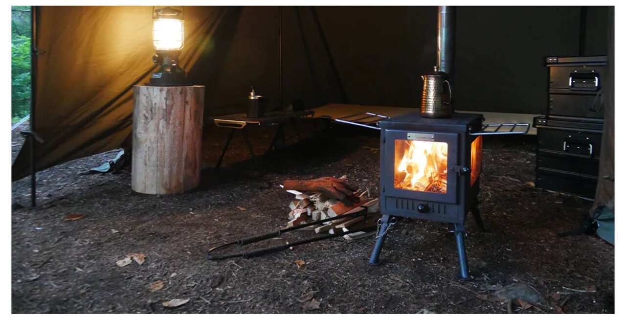 アウトドア】癒しの「薪ストーブ」で冬を満喫！暖かくて料理もできるぞ