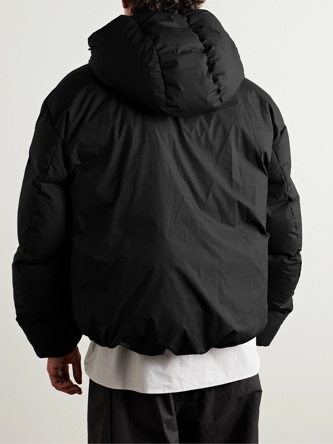 Amomento - Quilted Shell Hooded Down Jacket - Black AMOMENTO