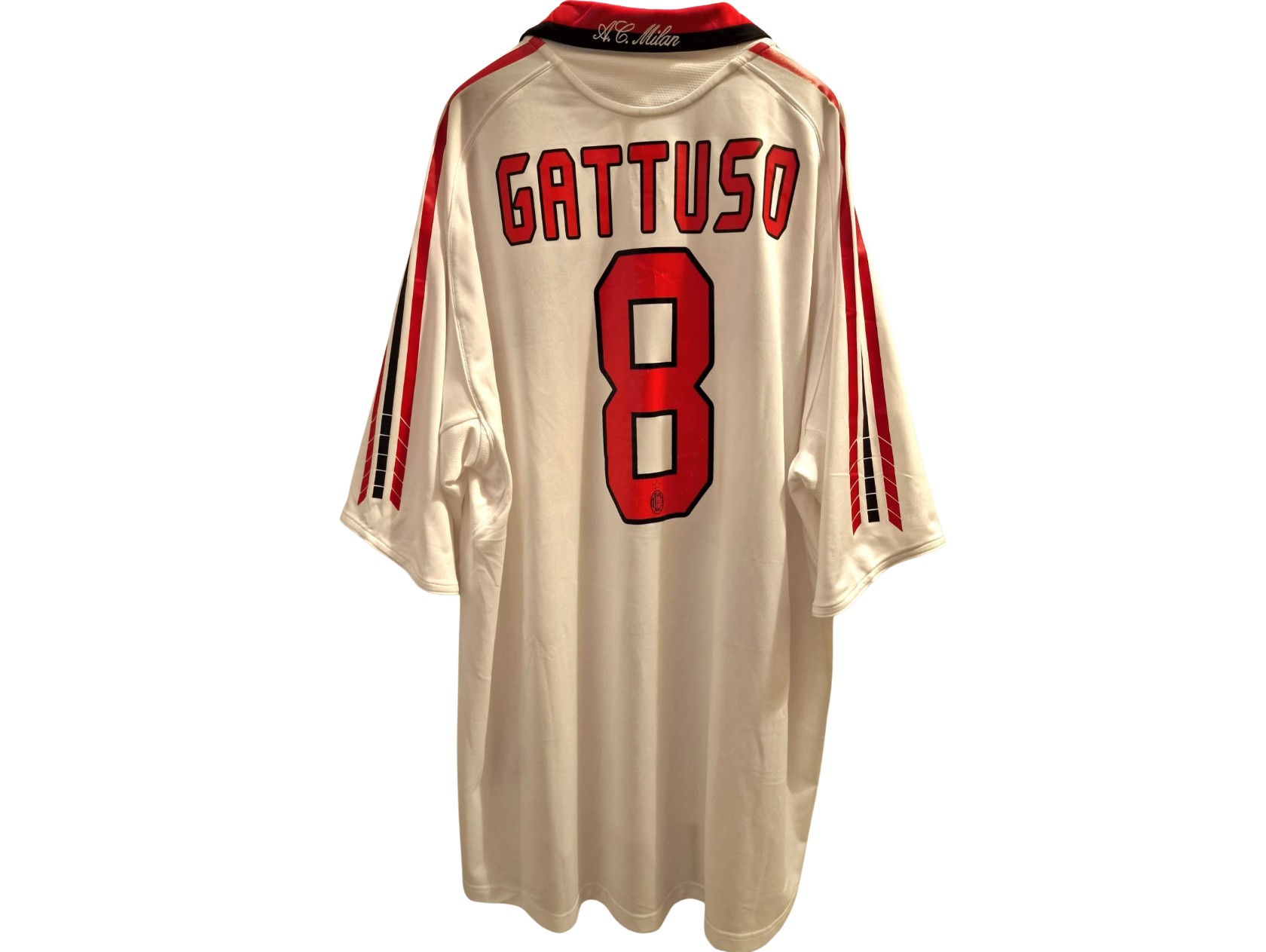 R - Gattuso's Milan Match-Issued Shirt, 2005/06 - CharityStars
