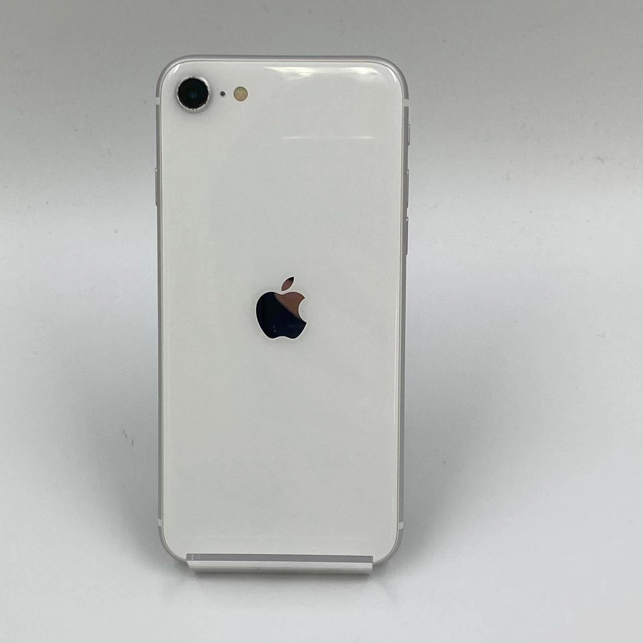 iPhoneSE 第2世代 au版SIMフリー 64GB MX9R2J/A 2296 ブラック | 中古