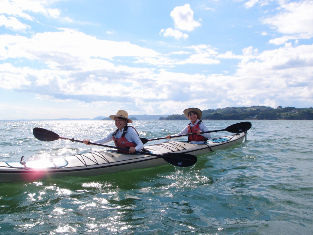 ガイド付き2人乗りシーカヤックツアー】ハーフデイ・トレイル（3時間