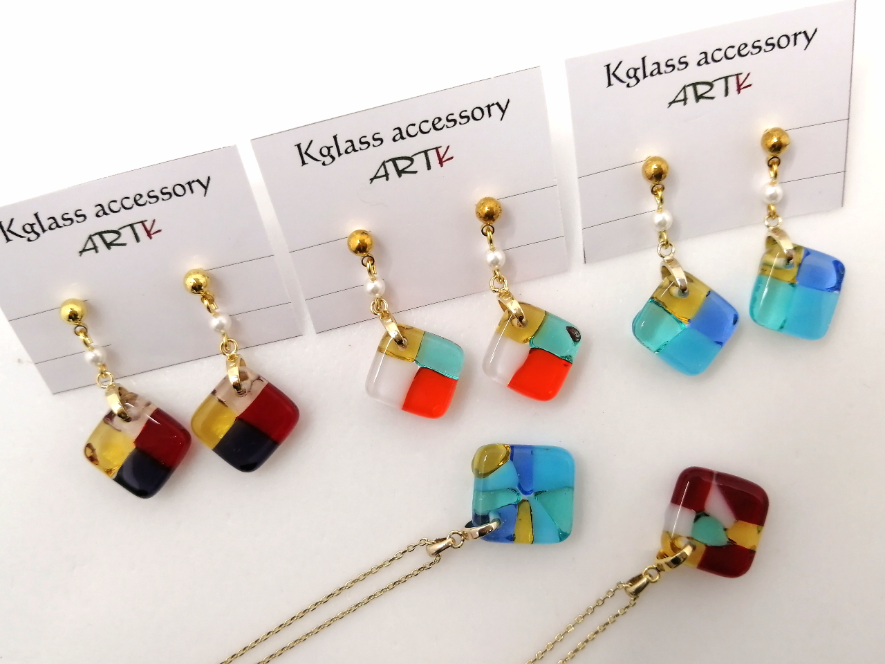 ガラスアクセサリー［制作1作品］ ピアスorイヤリングorブレスレット
