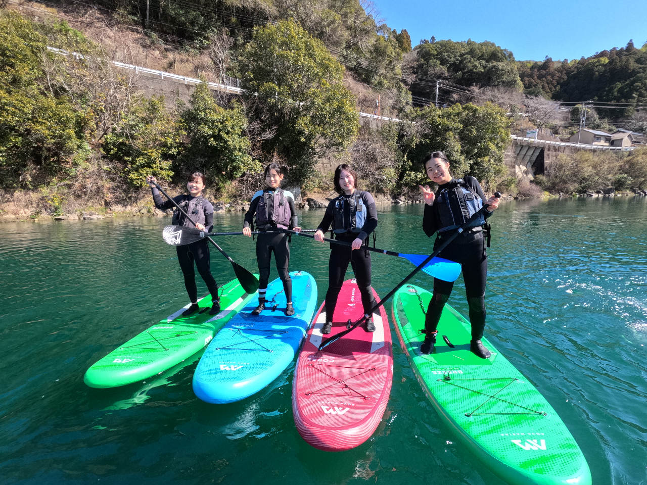 高知・仁淀川】秋冬限定プラン!! 仁淀ブルーでお手軽1時間 SUP体験
