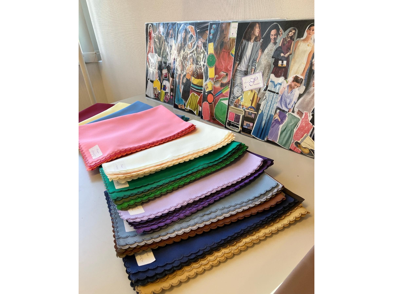 パーソナルカラー診断 パーフェクトカラー・チンボードカード【36色