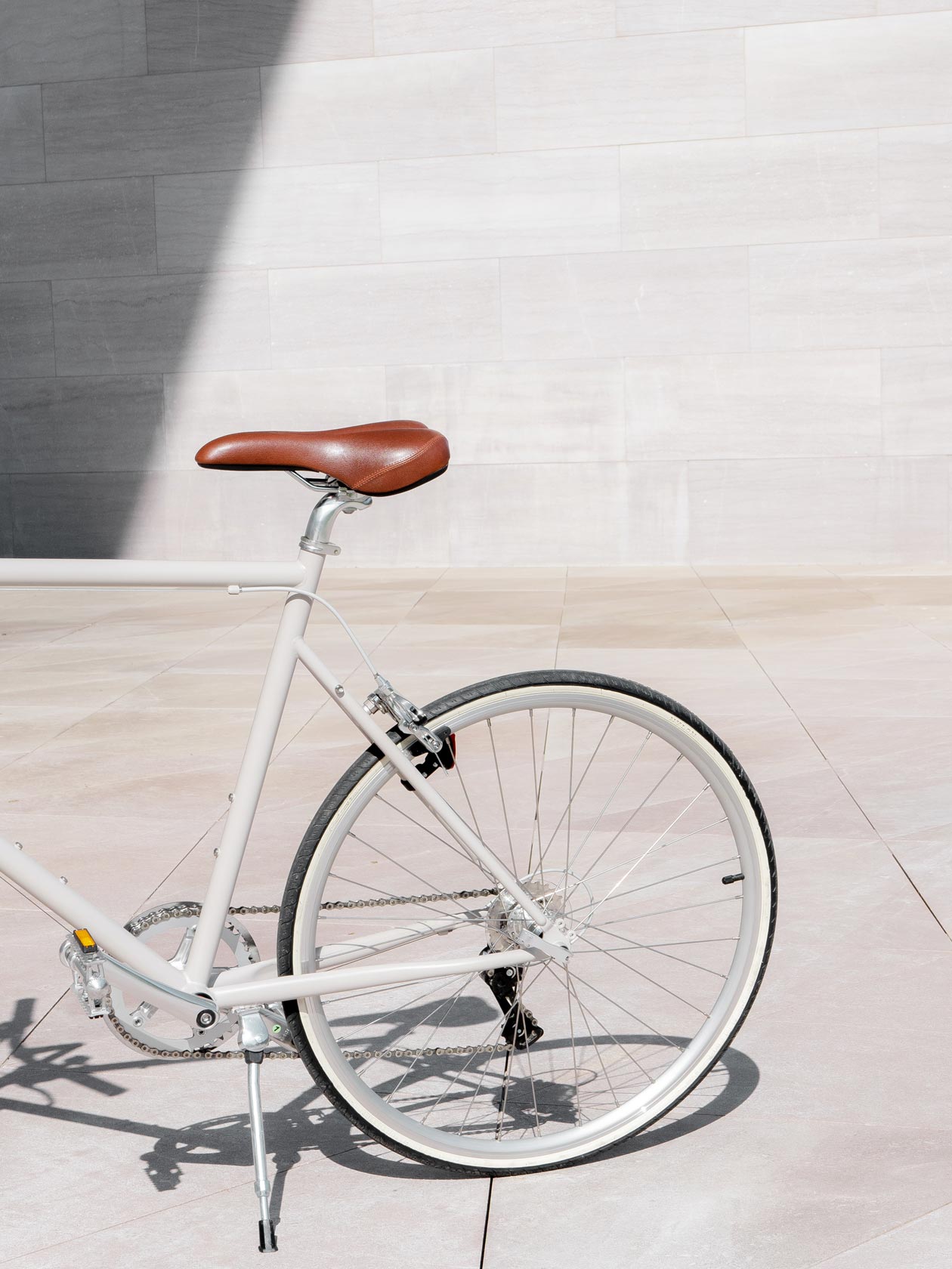 Classic Sport 26, Ivory | tokyobike