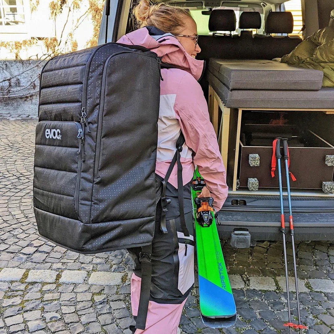 Evoc Gear 90 Backpacks | Absolute-Snow