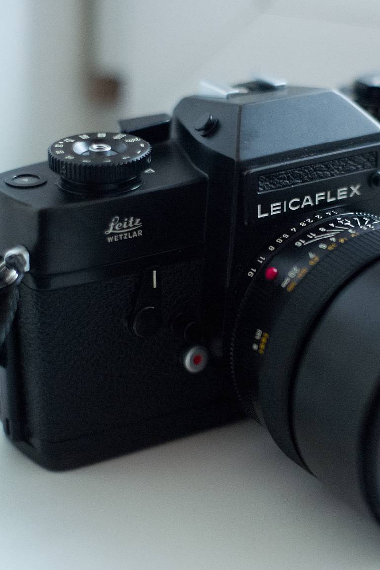 Lomopedia: Leicaflex SL2 · Lomography