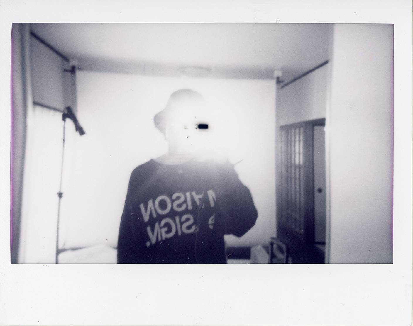 眼には見えないノイズを撮る写真家が、ノイズ溢れる世界から選んだもの