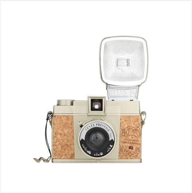 生誕10周年》Diana F+ が歩んできた10年 · Lomography