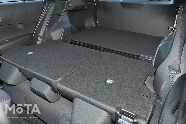 コンパクトSUVで車中泊がしたい！ 「トヨタ カローラクロス」で身長