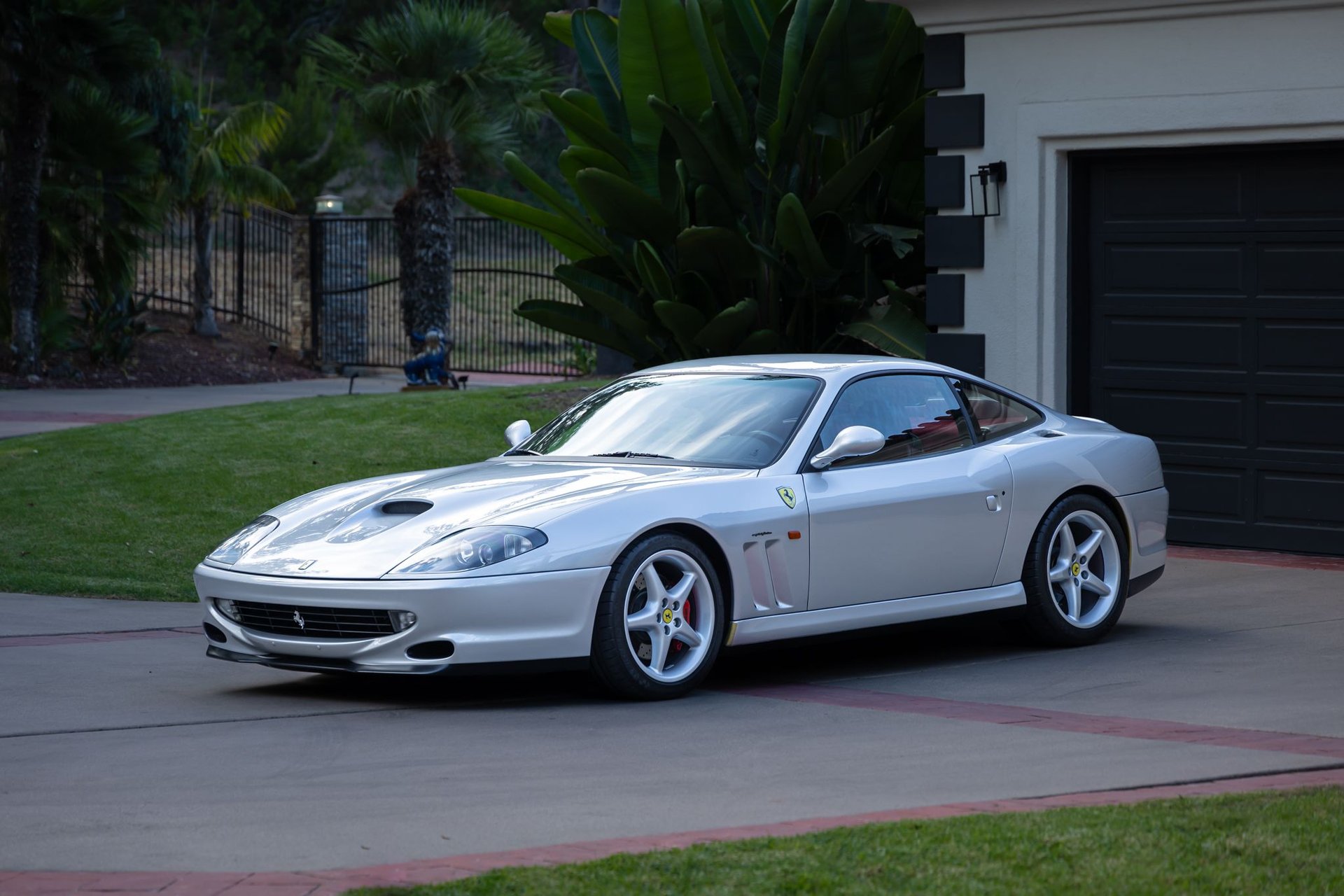 2000 Ferrari 550 Maranello | Symbolic International