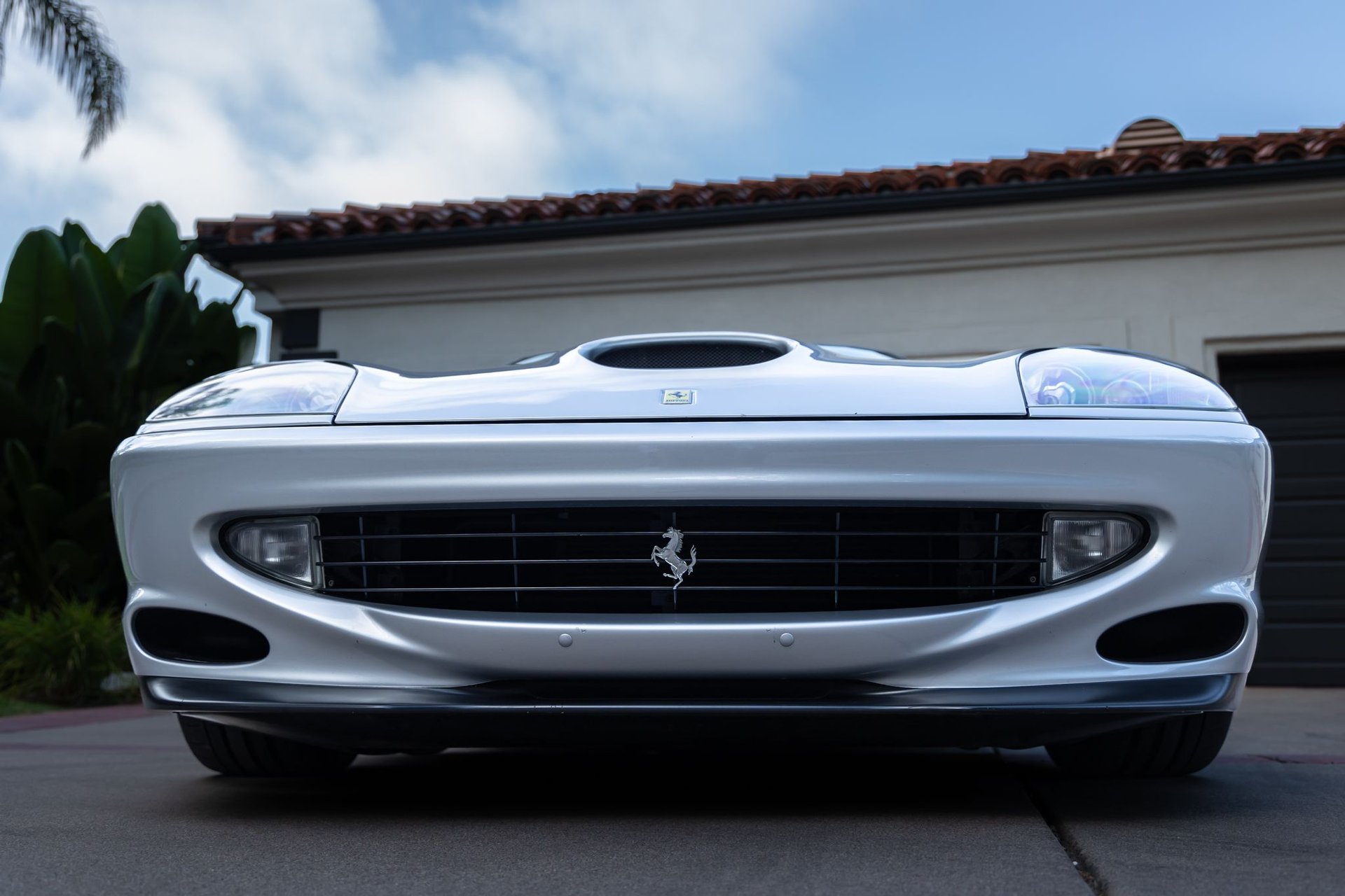 2000 Ferrari 550 Maranello | Symbolic International