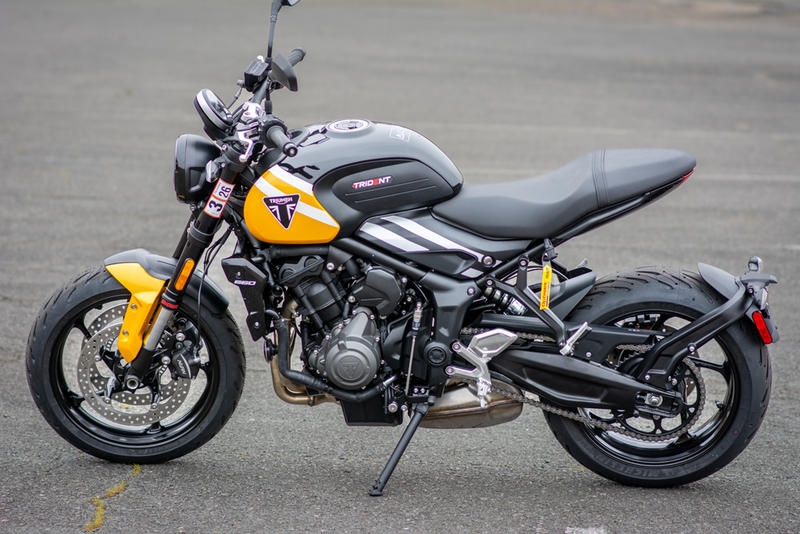 2025 Triumph Trident 660 Cosmic Yellow/Sapphire Black | Moto Richmond