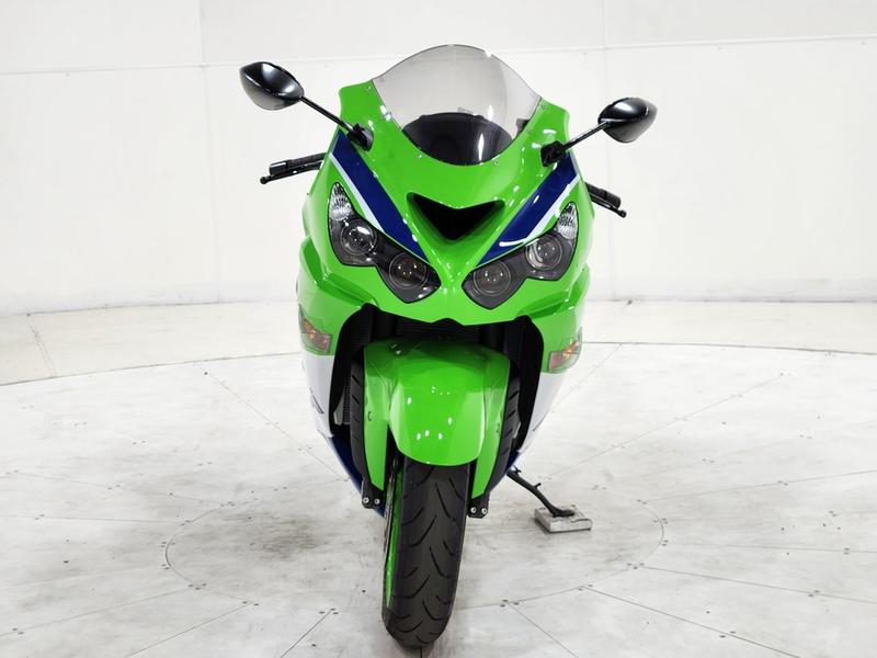 2024 Kawasaki Ninja® ZX™-14R 40th Anniversary Edition ABS