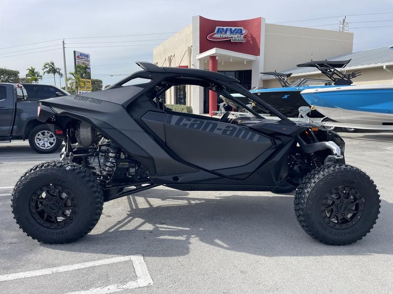 2024 Can-Am® Maverick R X RS with Smart-Shox Triple Black | Riva