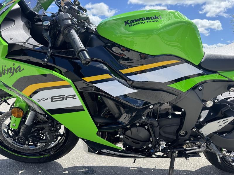 2025 Kawasaki Ninja® ZX™-6R ABS KRT Edition | Riva Motorsports Miami