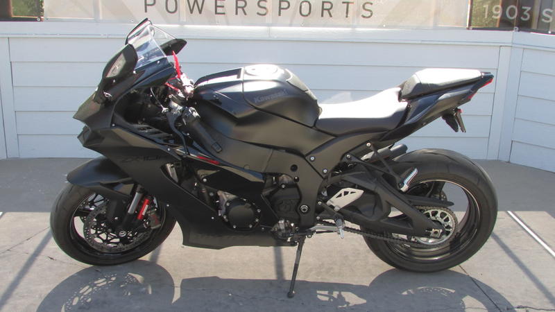 2025 Kawasaki Ninja® ZX™-10R ABS | Young Powersports Ogden