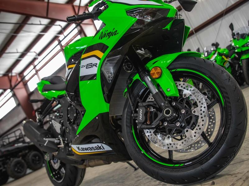 2025 Kawasaki Ninja® ZX™-6R KRT Edition | Woods Cycle Country