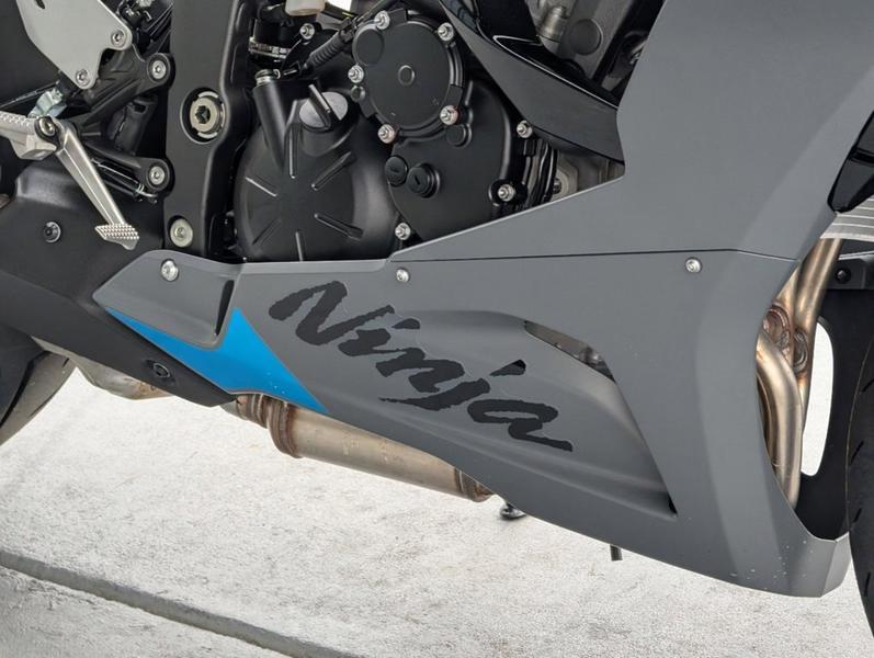 2025 Kawasaki Ninja® ZX™-6R | Ridezilla Albany