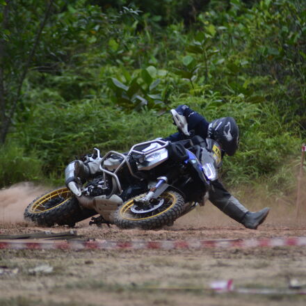 Tokina AT-X 828 AF PRO (AF 80-200mm f/2.8) sample photos - ExploreCams