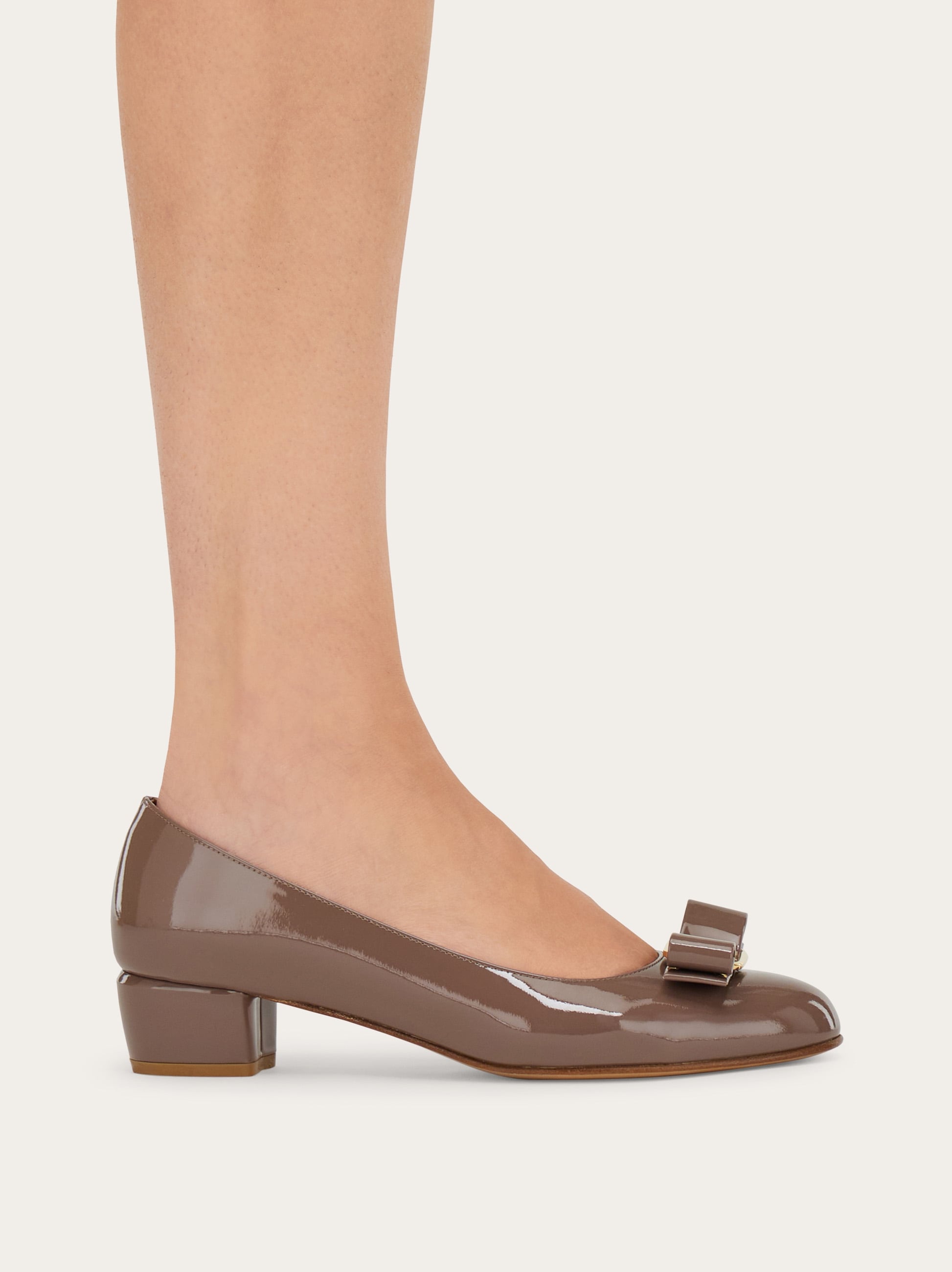 Vara pump - Women | Ferragamo