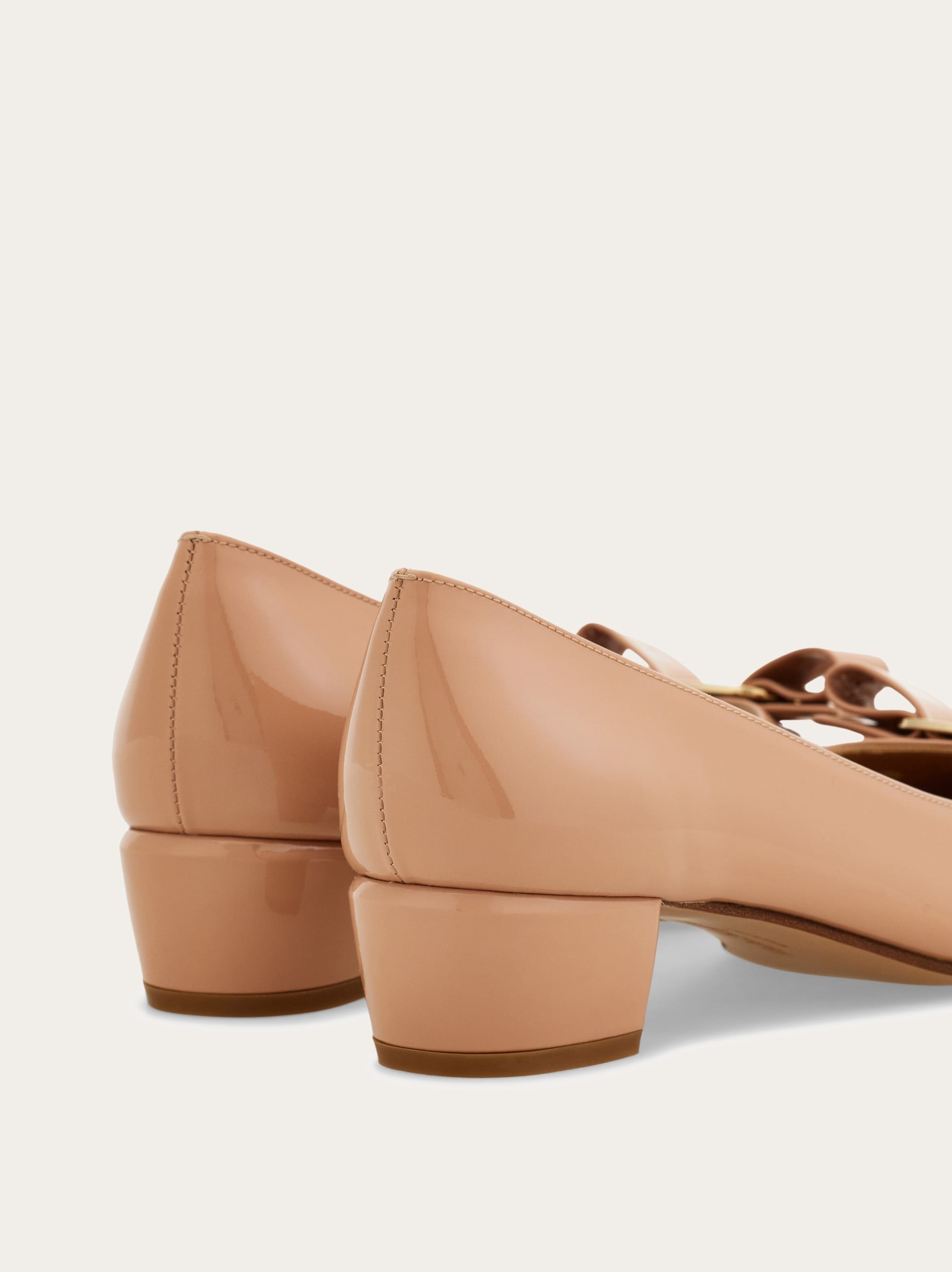 Vara pump - Women | Ferragamo