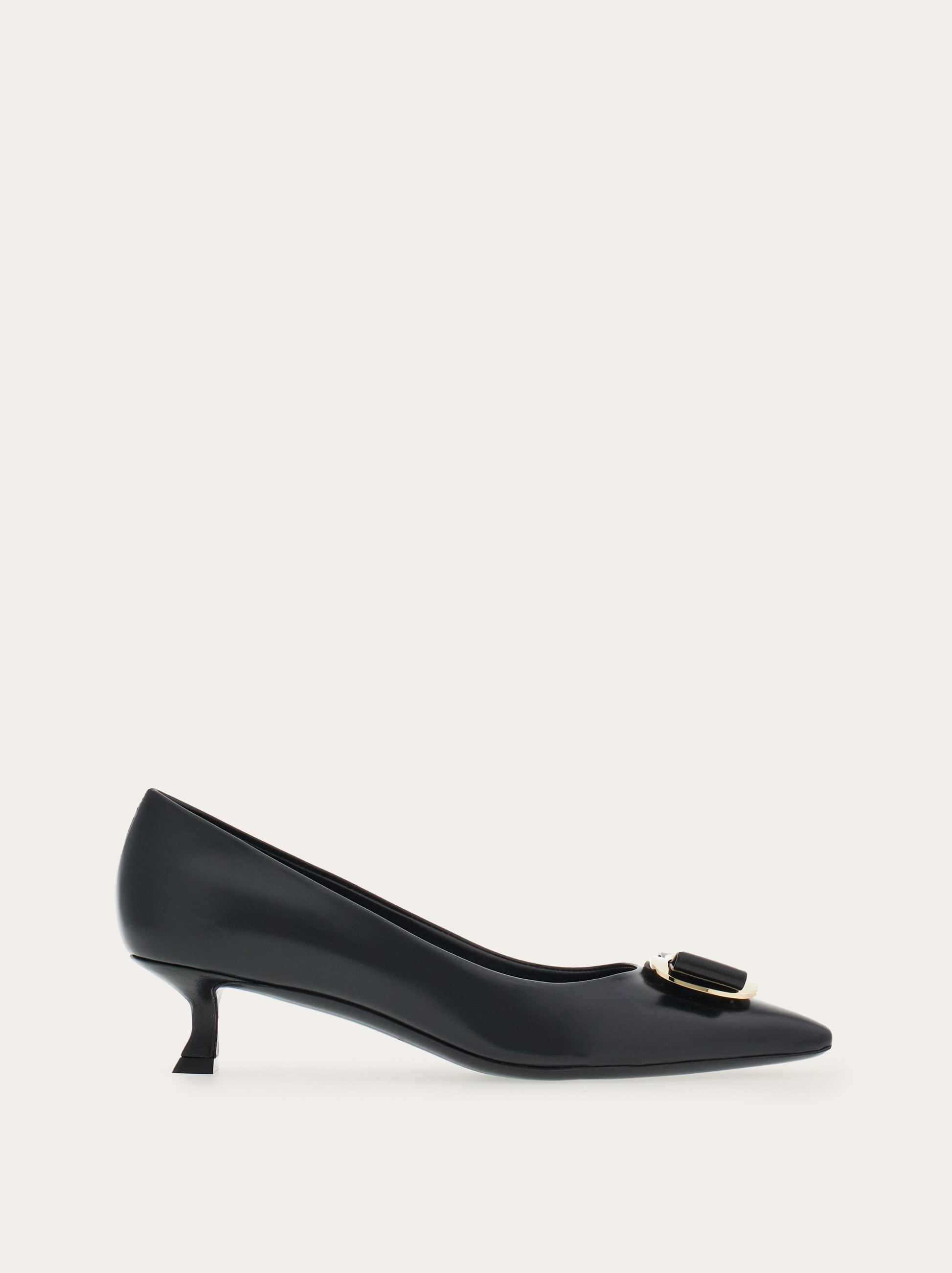 New Vara plate low heel pump - Women | Ferragamo