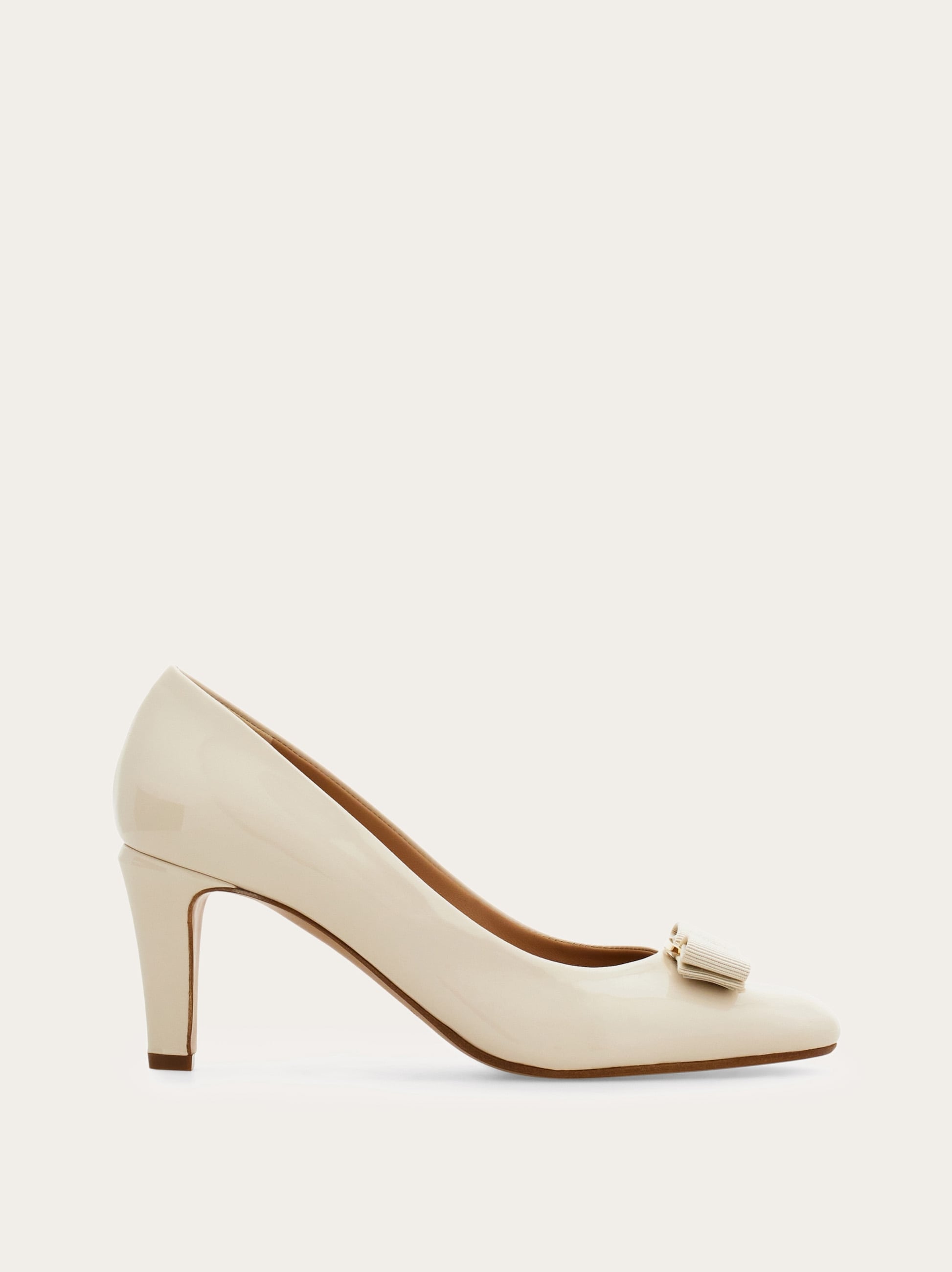 ヴァラ リボン パンプス - ウィメンズ | Ferragamo