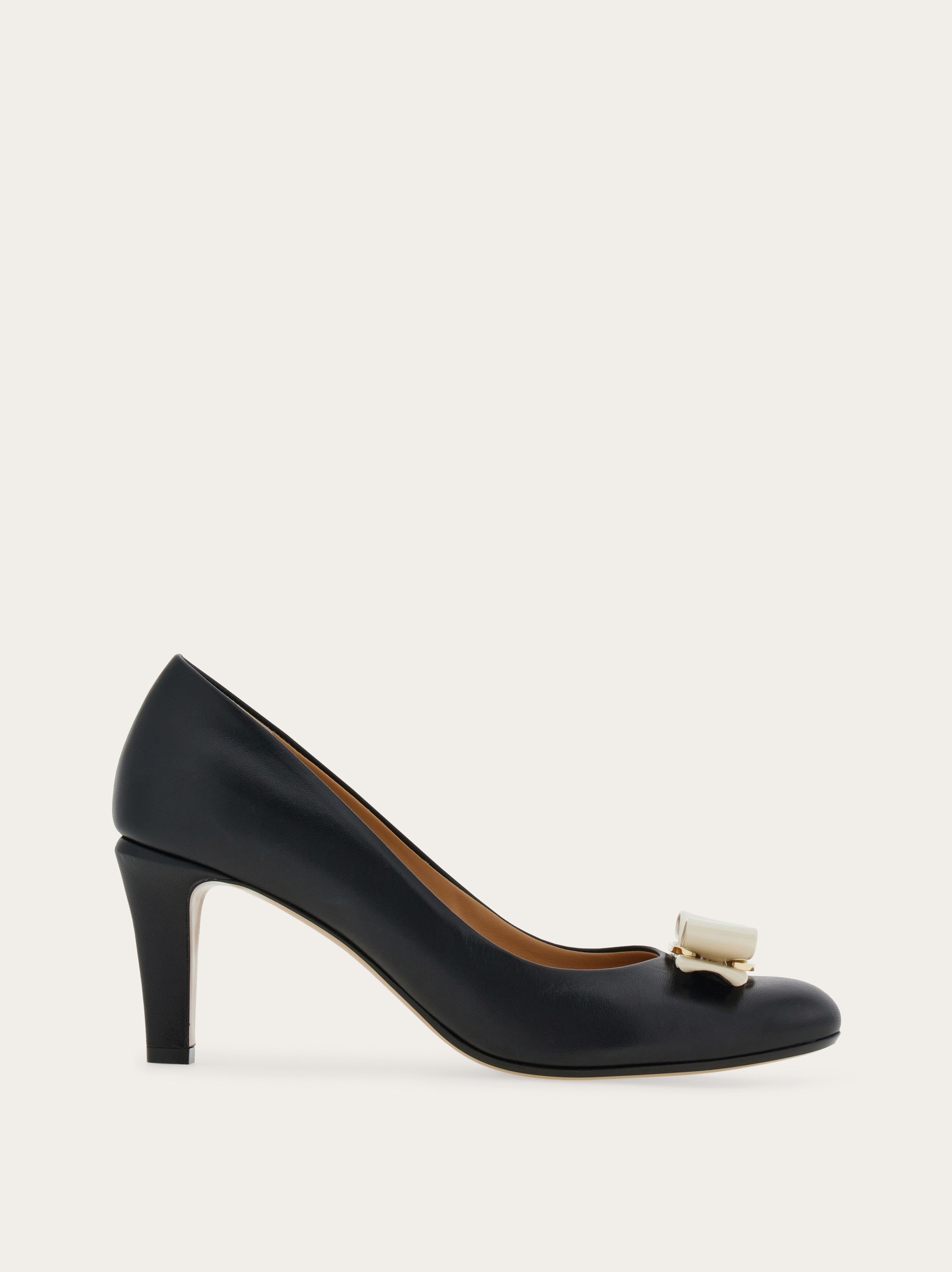 ヴァラ リボン パンプス - ウィメンズ | Ferragamo