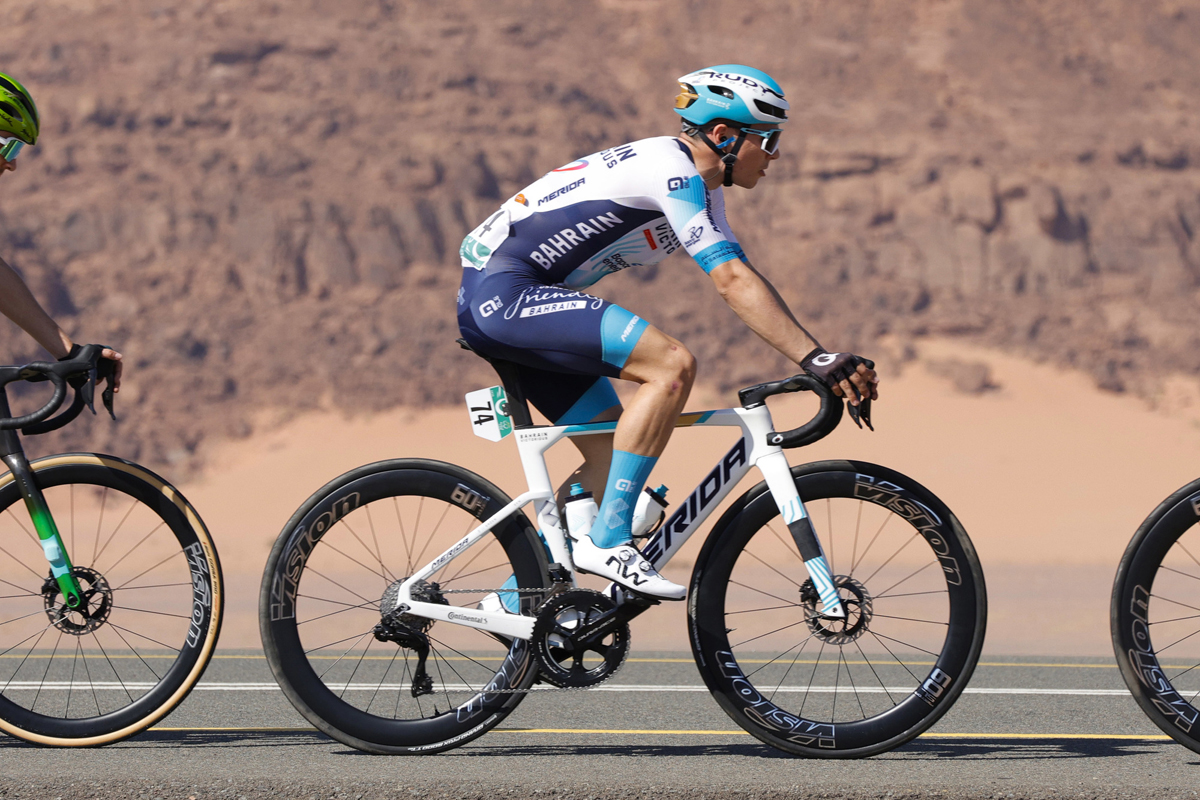 ワールドツアーチームレプリカホイール、METRON SLに光り輝く