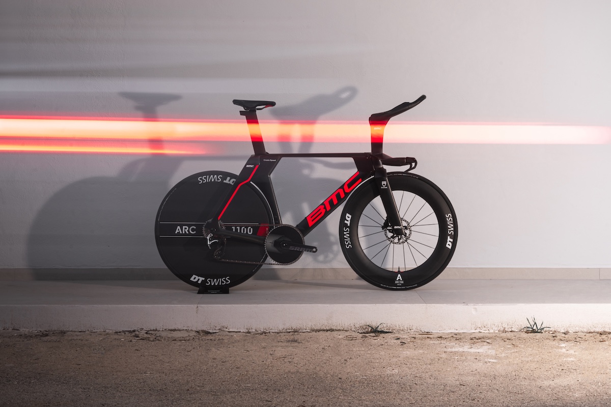 新型「Timemachine Mpc.」発表 チューダー・プロサイクリングと共同