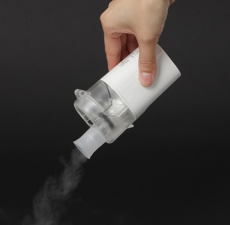 使い捨てタイプのメッシュ部を採用した 「オムロン メッシュ式