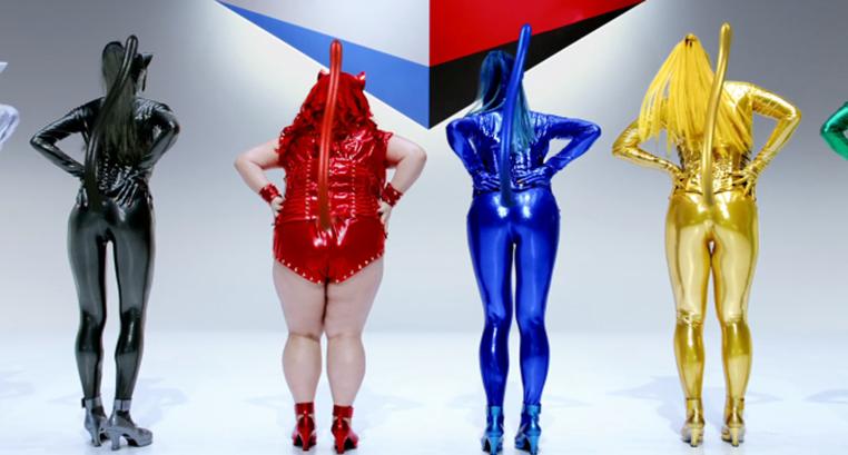 軽快にスタイリッシュなダンスを踊る ボートニャーレッドの正体は“渡辺